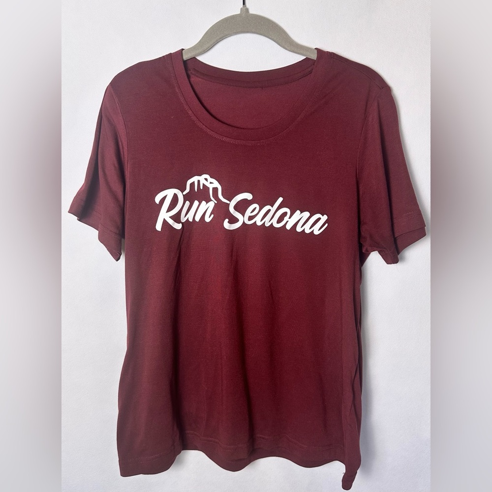 Women's Run Sedona Maroon Flowy Active Shirt - size Medium